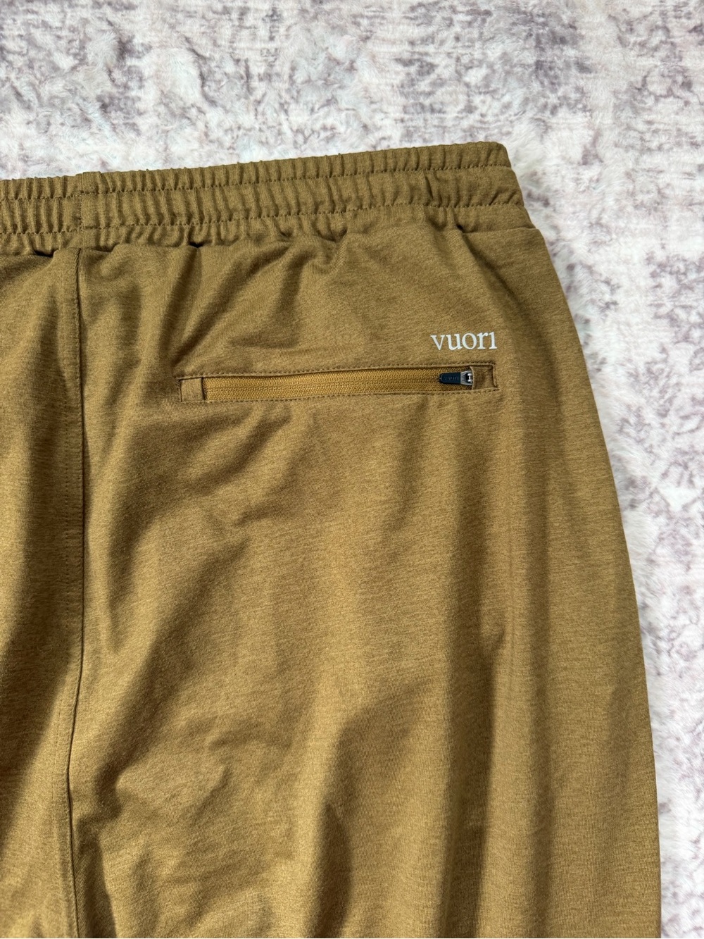 Vuori Sunday Performance Joggers Men’s XXL Zipper Pockets Olive Green/Brown - Picture 6 of 8